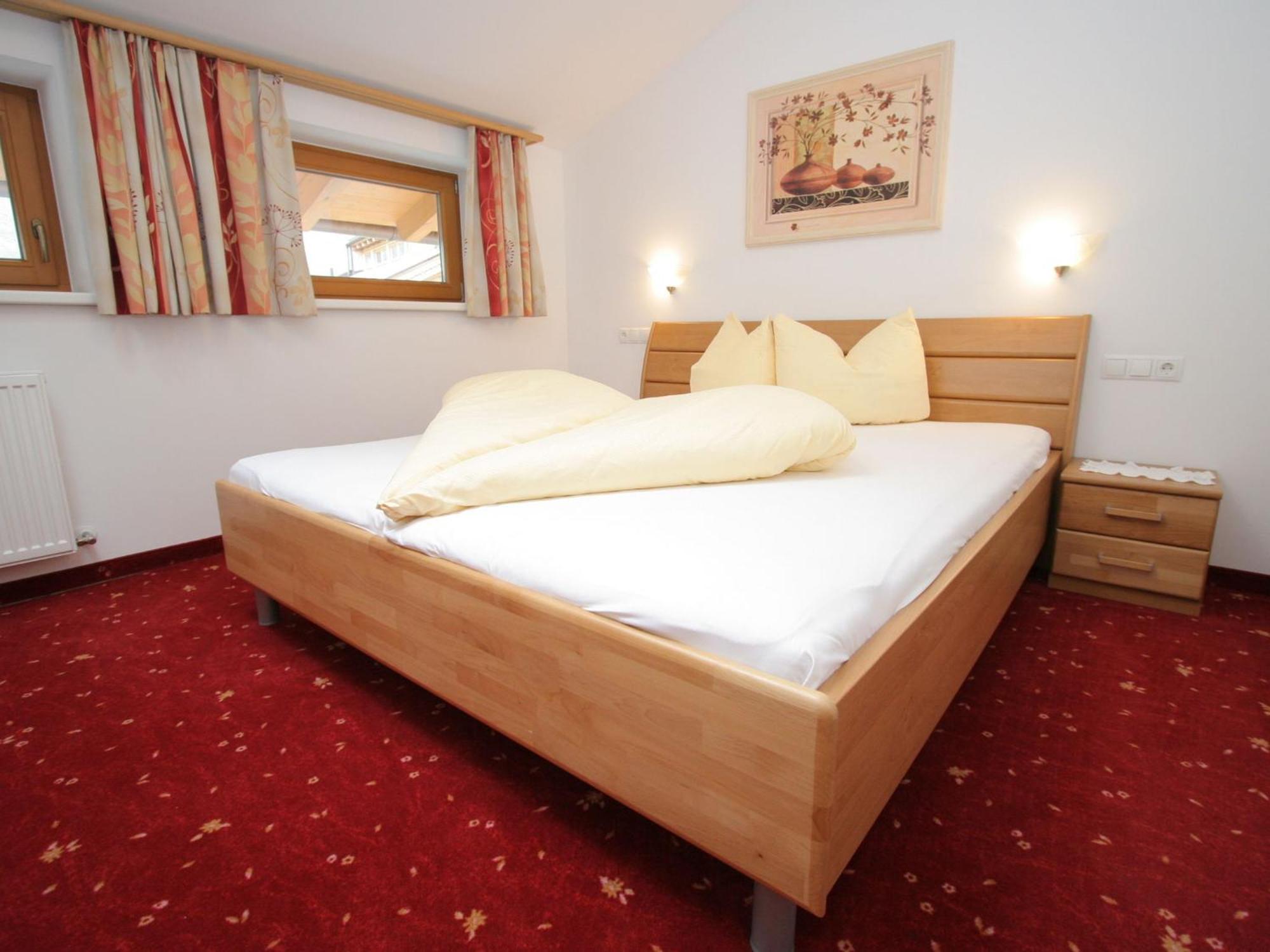 Charming Apartment In Uderns With Balcony 외부 사진