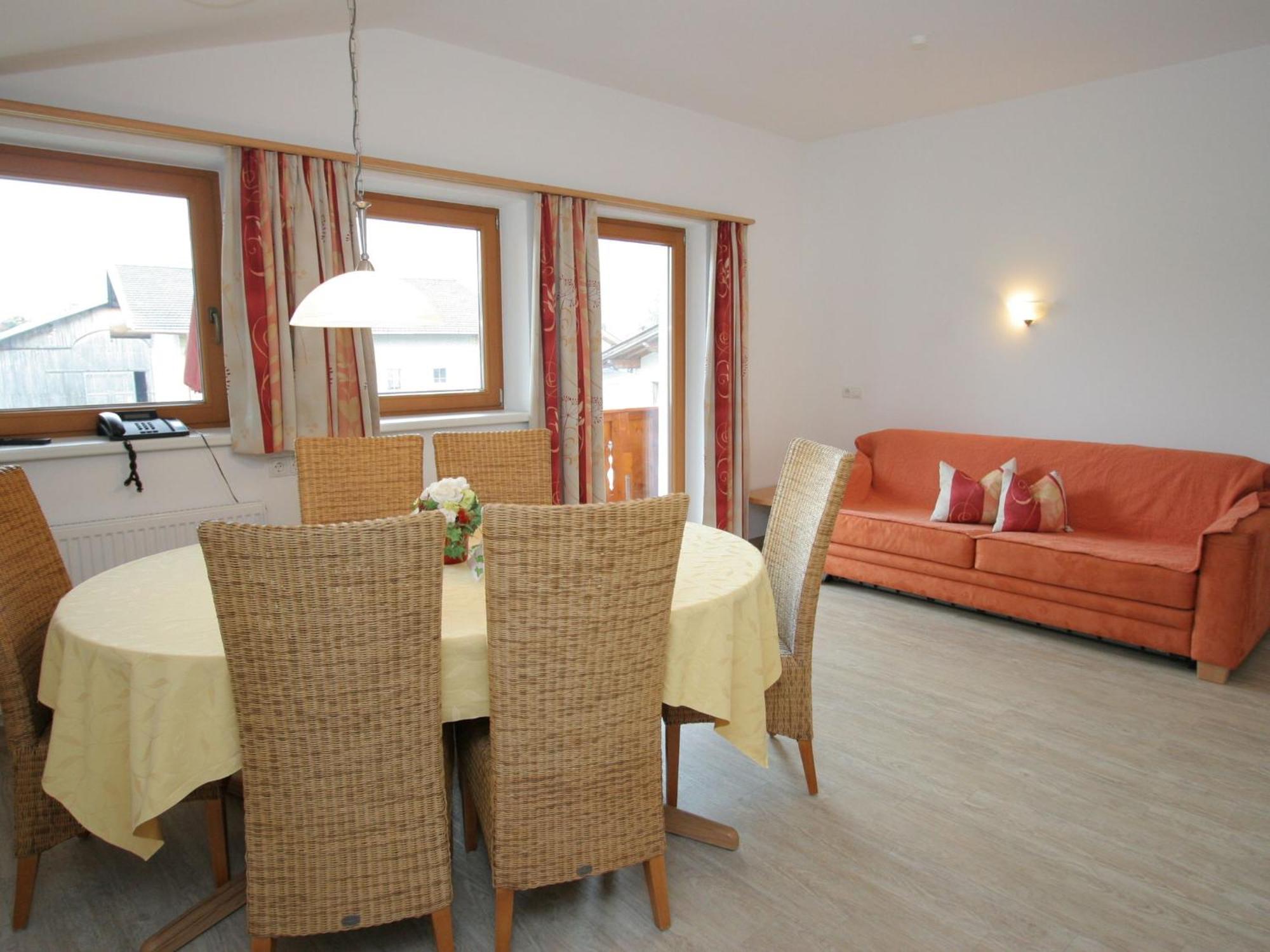 Charming Apartment In Uderns With Balcony 외부 사진
