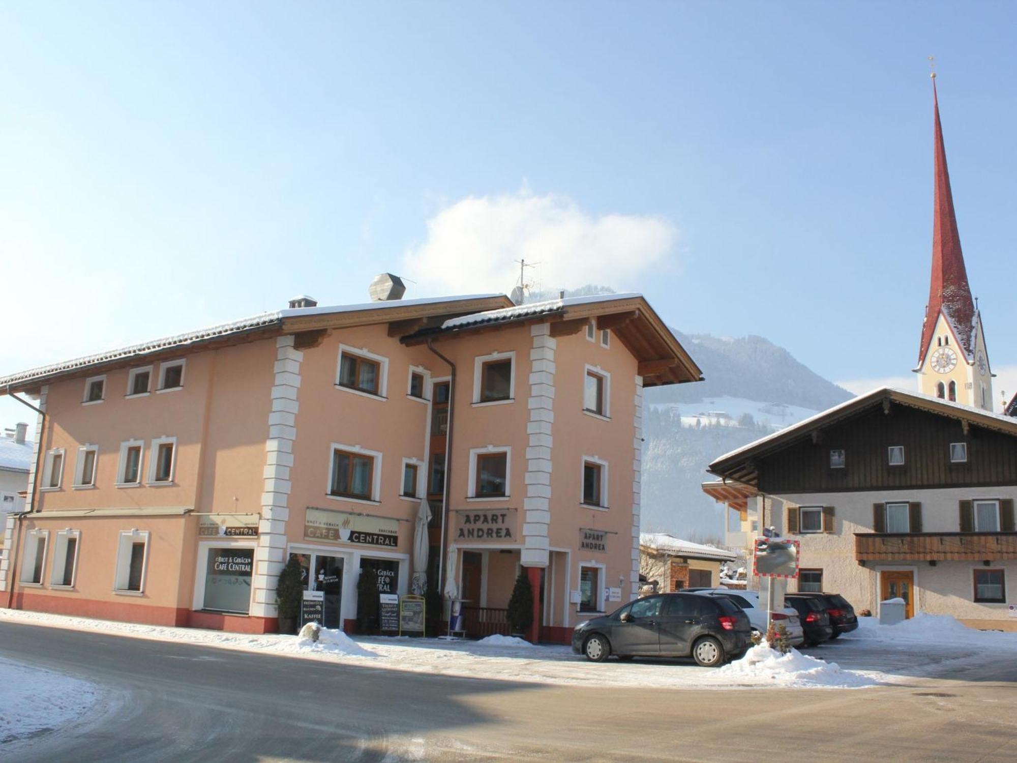 Charming Apartment In Uderns With Balcony 외부 사진